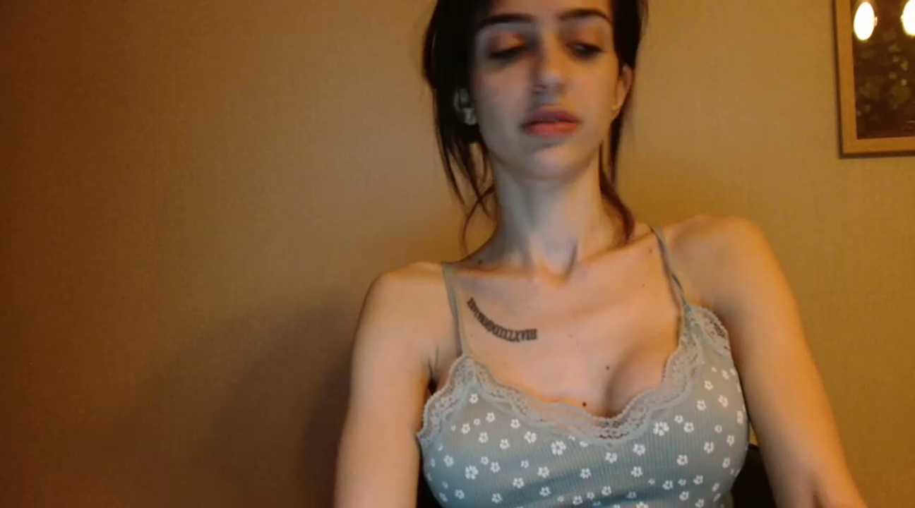 exotic_brunettee